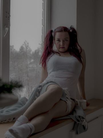 Скарлетт Карие глаза